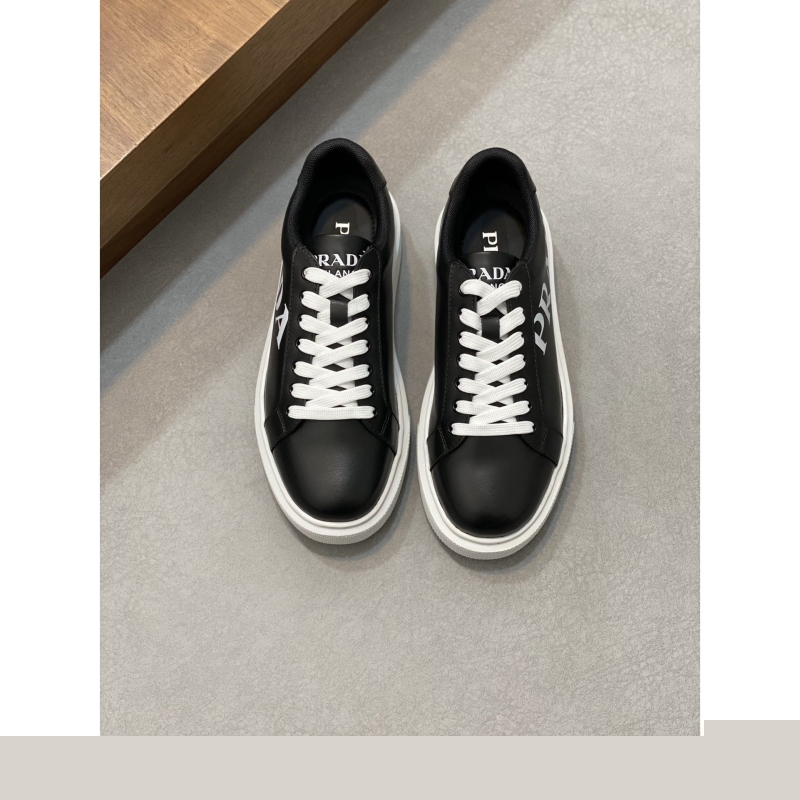 Pra*a casual shoes